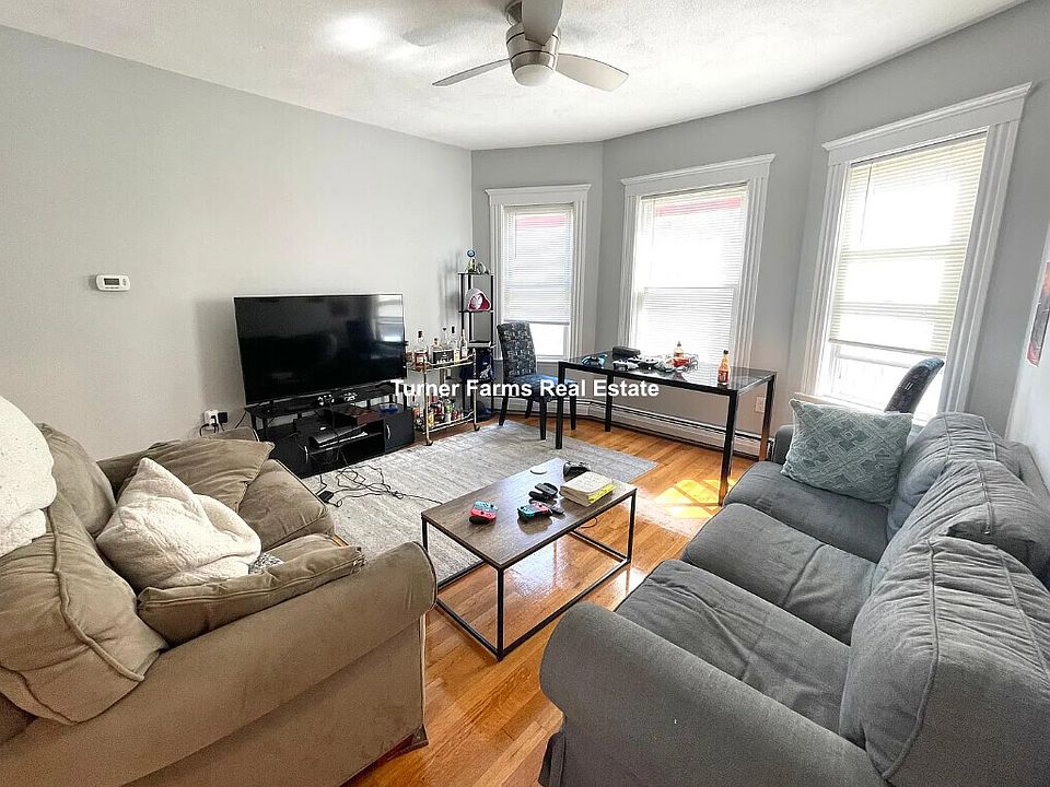 1st image of 12 Berwick Rd #1Z