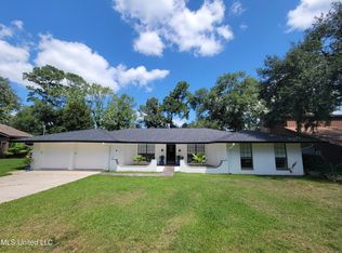 7716 Puna Pl, Diamondhead, MS 39525
