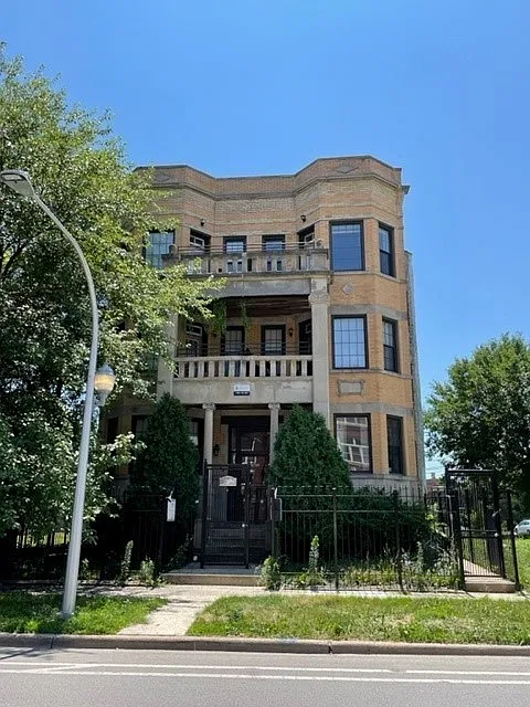 1519 E Marquette Rd #3W