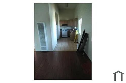 5869 S Figueroa St Photo 1
