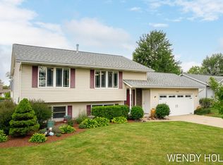 11299 Ruralview Dr, Holland, MI 49424