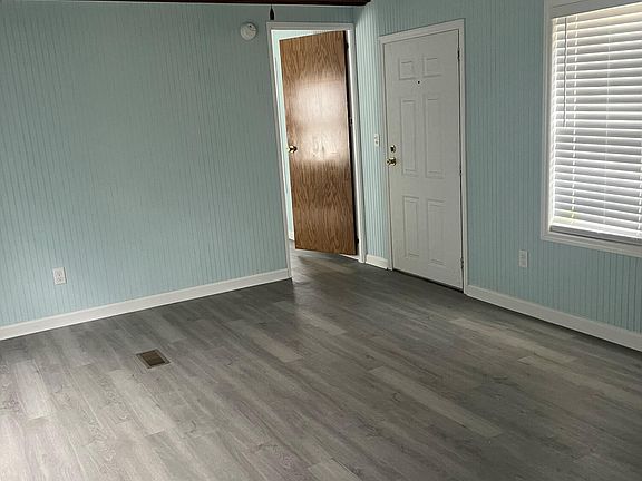 2nd image of 198 Curly Rd