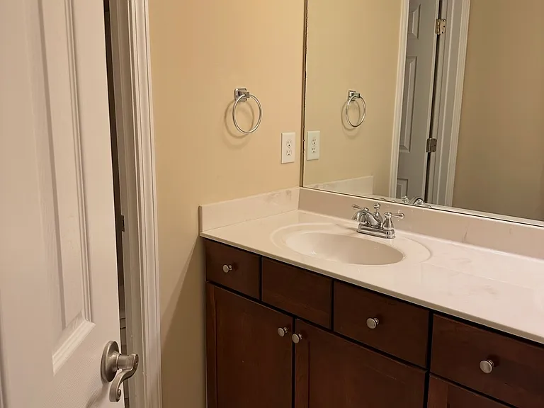 4635 Granby Cir — Photo 29