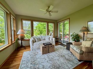 4711 Walnut Grove Ln N, Plymouth, MN 55446