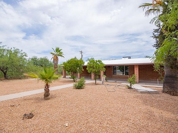 3rd image of 2521 W Oriole Cir