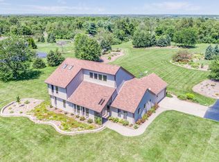 14310 Sunset Ridge Rd, Woodstock, IL 60098