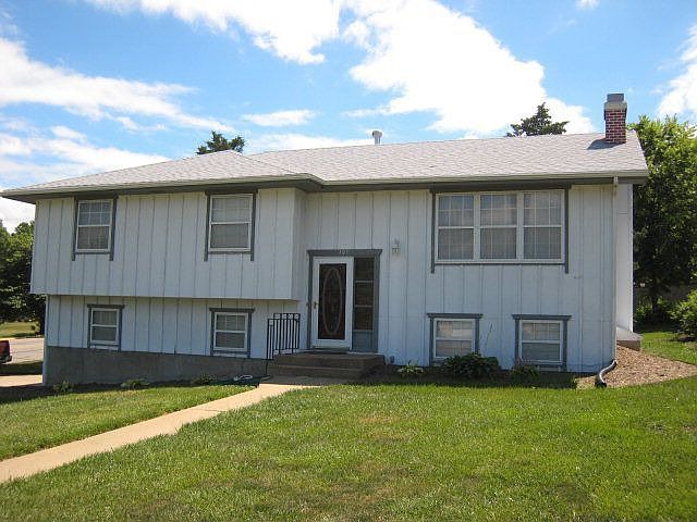 1st image of 101 N Dartmouth Dr