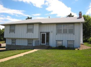 101 N Dartmouth Dr, Manhattan, KS 66503