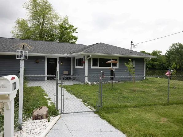 708 N Mohee Dr, Hartford City, IN 47348