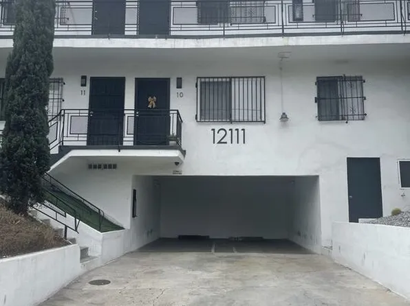 12111 S Figueroa St, Los Angeles, CA 90061