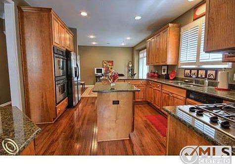 Kitchen 2nd View.jpg