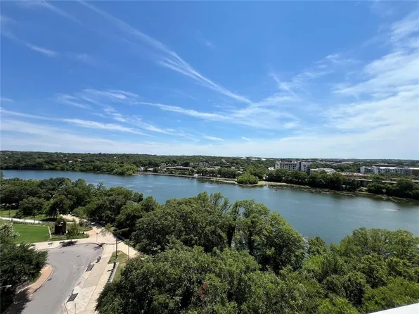 54 Rainey St APT 1001, Austin, TX 78701