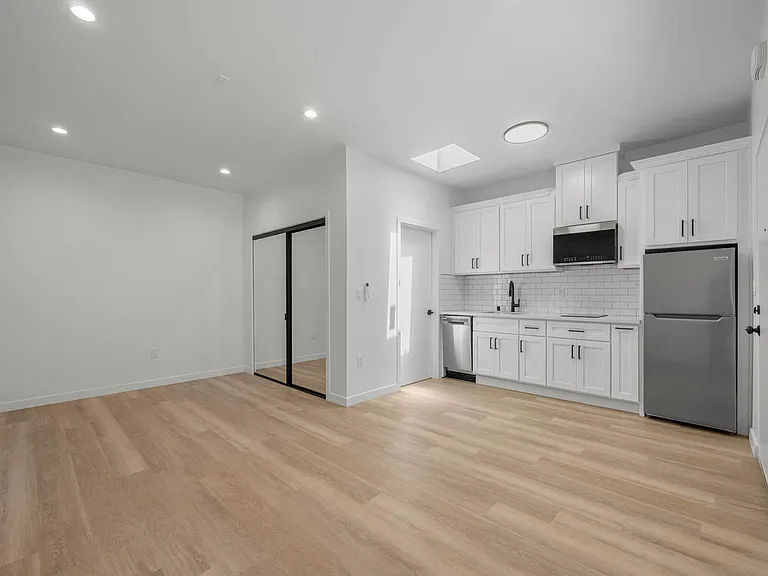 4189 Leimert Blvd #7/8A — Photo 5