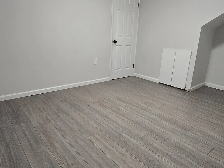 160 Forest Rd #1 — Photo 12