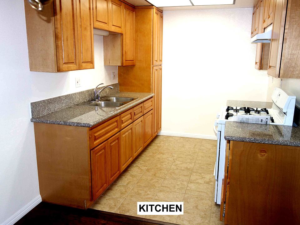 1st image of 8020 Langdon Ave Unit 121