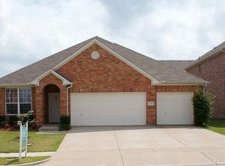 600 Crownpoint Ln, Arlington, TX 76002