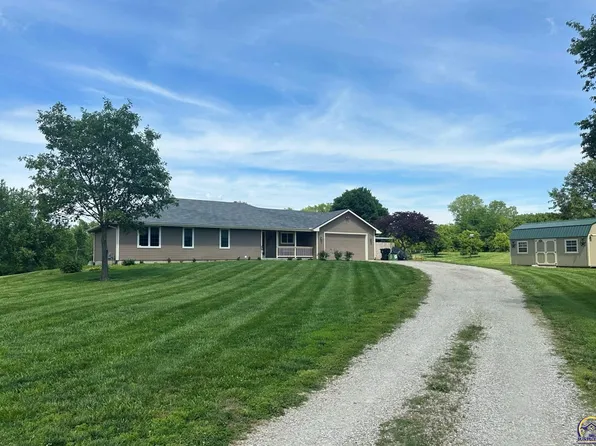 6010 NE Trenton St, Topeka, KS 66617