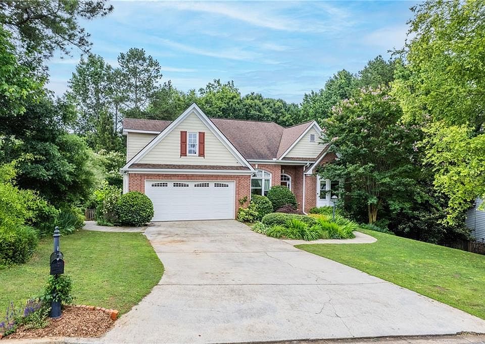 1st image of 635 Piping Rock Point