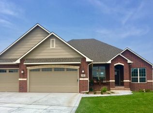 7957 E Caribou Pl, Bel Aire, KS 67226