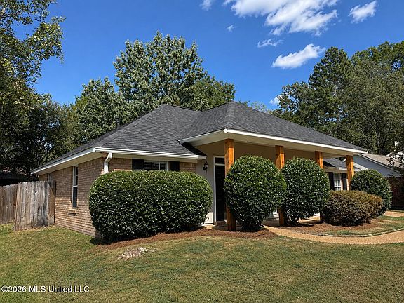 2nd image of 3060 Windwood Cir