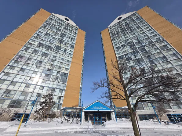25 Trailwood Dr #1606, Mississauga, ON L4Z 3K9