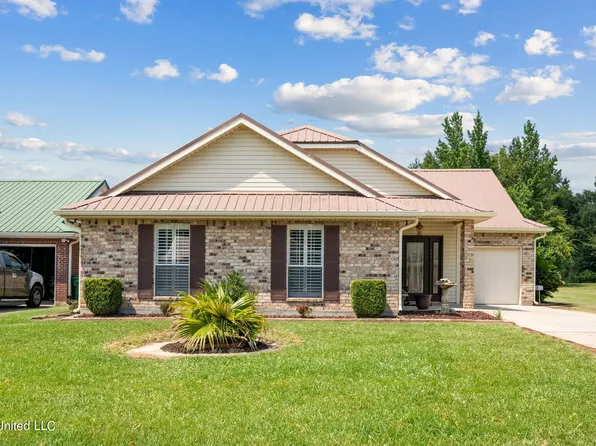 203 Teddy Ln, Picayune, MS 39466