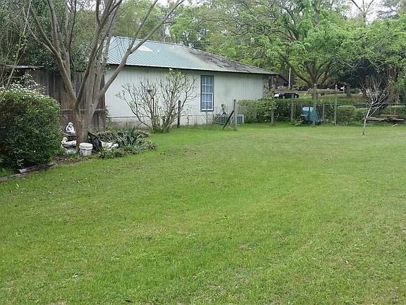 4th image of 5812 Doonesbury Way