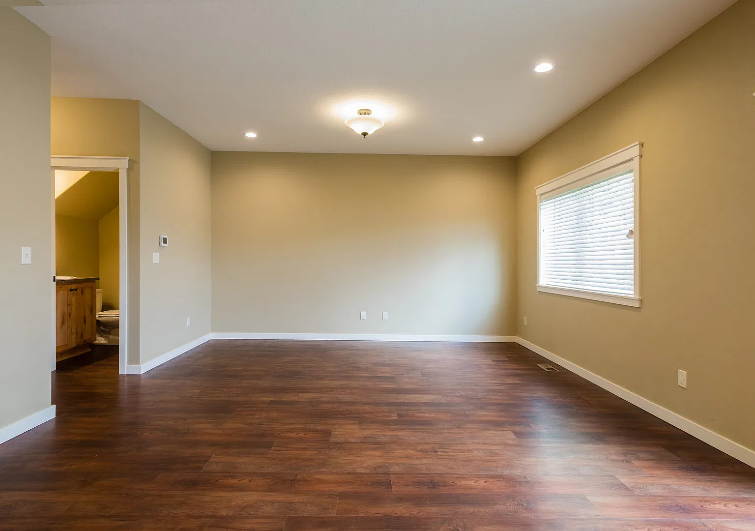 4 Bedroom 2.5 Bath — Photo 3