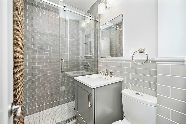 Rented by Keller Williams NYC | media 35