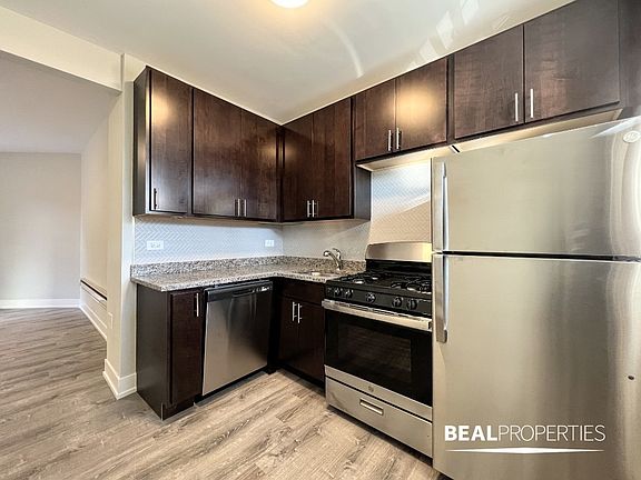 5th image of 4411 N Wolcott Ave #B1
