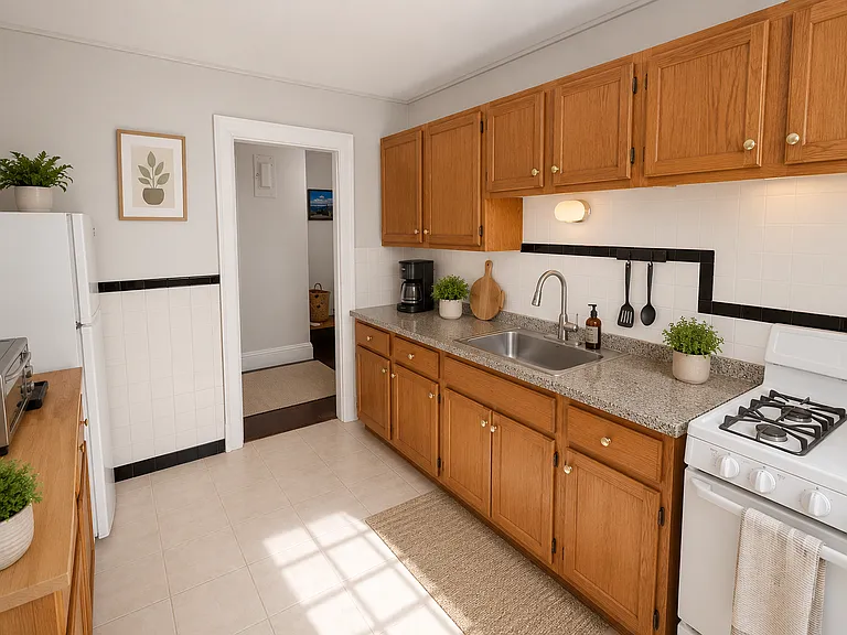 16 Braemore Rd #4 — Photo 8