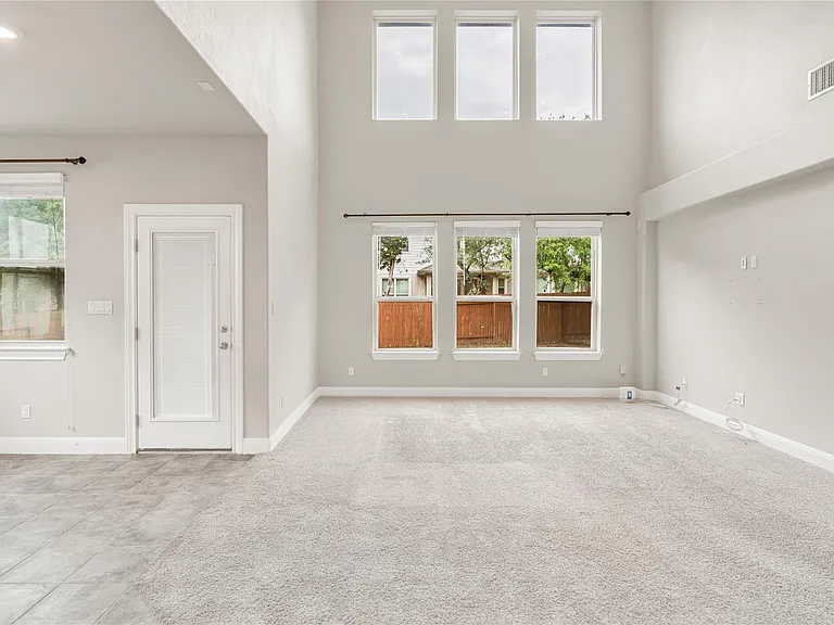 5300 Cipriano Dr — Photo 4