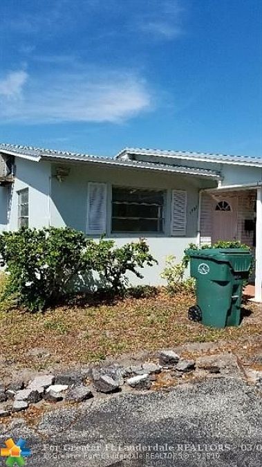 1st image of 1351 NE 45th St