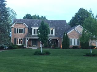 5475 Forest Gln, Long Grove, IL 60047