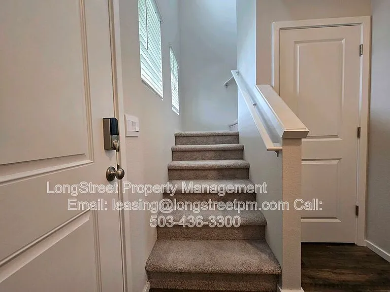 412 Lost Lake St NE — Photo 13