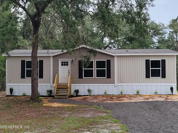 140 PEEBLES Road, Interlachen, FL 32148