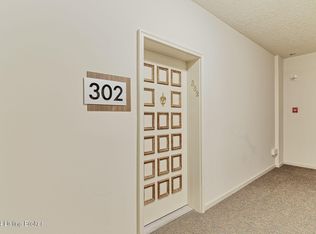 4180 Lyndon Way UNIT 302, Saint Matthews, KY
