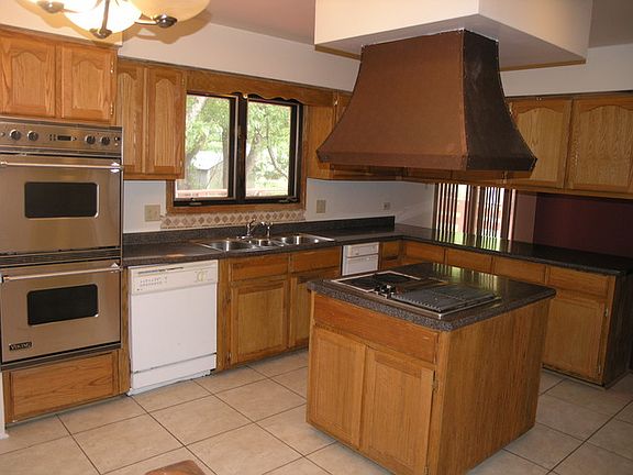 3rd image of 22551 Imperial Dr