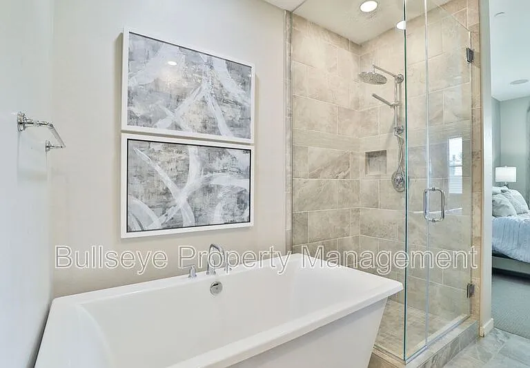 2152 N 141st Ave — Photo 34