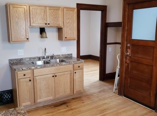 1330 N 44th St, Milwaukee, WI 53208