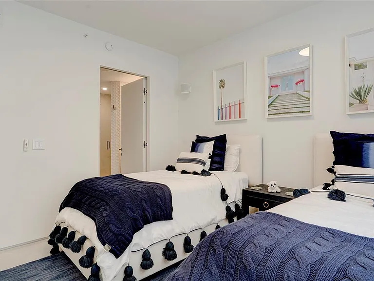 4240 Galt Ocean Dr #1006 — Photo 25
