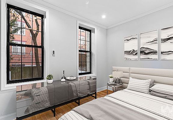 4th image of 312 E 83rd St #1E