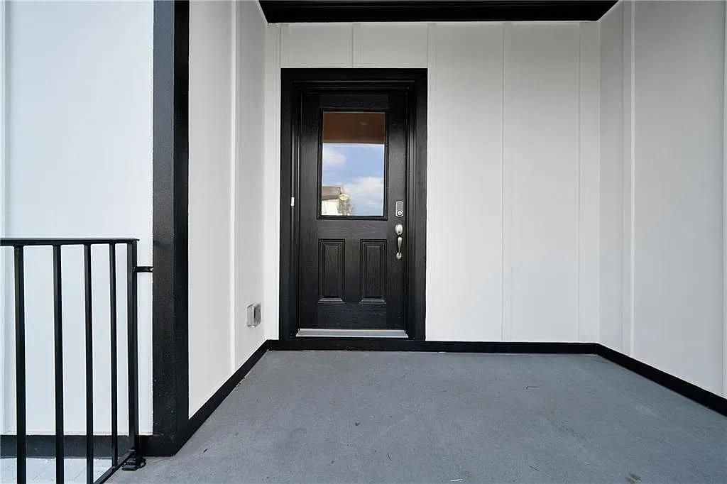 4 bed, 3.5 bath, 2175 sqft, $2,800 — Photo 3