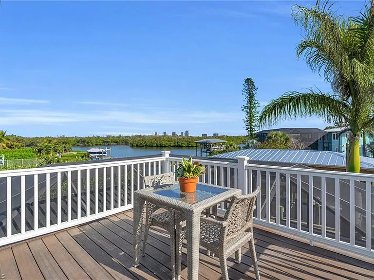 27725 Forester Dr — Photo 27