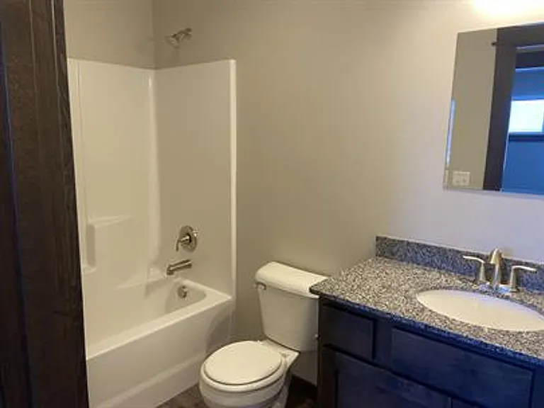 604 Halfpipe St — Photo 10