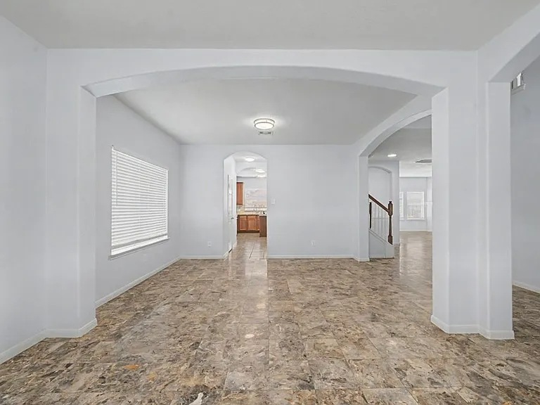 9519 Arrowhead Terrace Ln — Photo 4