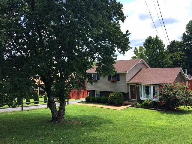 2606 Tiffany Dr — Photo 5