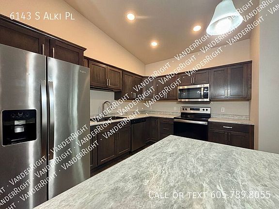 5th image of 6143 S Alki Pl