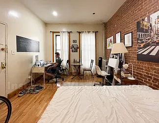 Rented by JB Mac Real Estate Inc.