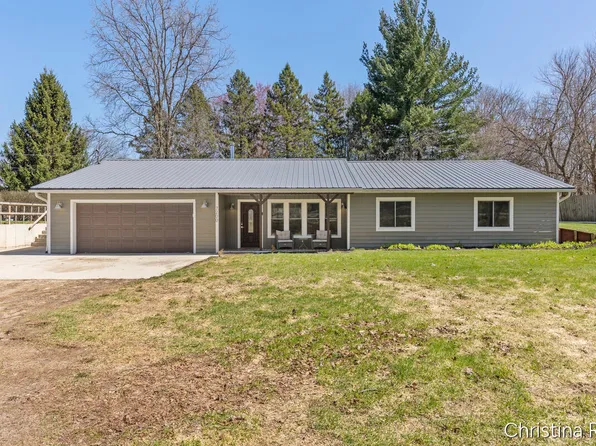 7200 Whitneyville Ave SE, Alto, MI 49302